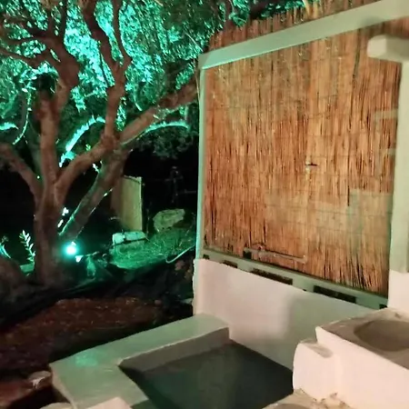 Manos Small House Kouremenos 度假居 古卡斯特隆