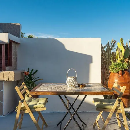 Manos Small House Kouremenos *